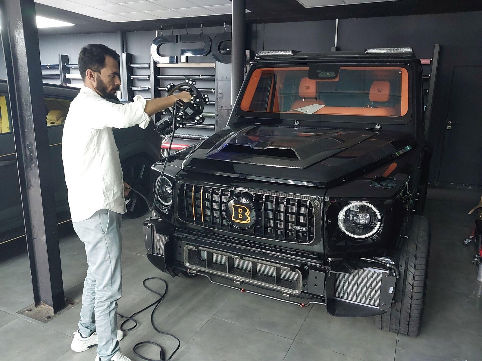 Solar Power for Businesses: Cutting Costs and Carbon