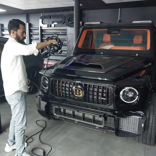 Solar Power for Businesses: Cutting Costs and Carbon